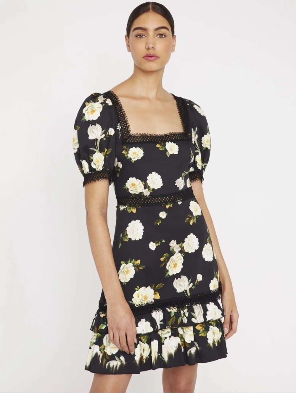 Alice + Olivia Wylie Black Flora Mini Dress in size 4 Like New Condition - Picture 3 of 9